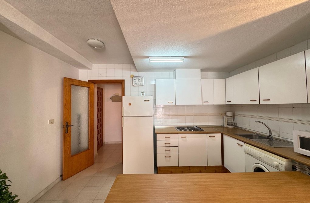Resale - Apartment - Torrevieja - Centro