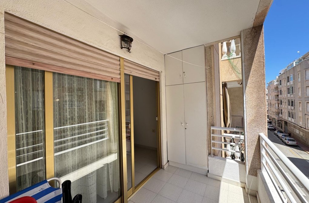 Resale - Apartment - Torrevieja - Centro