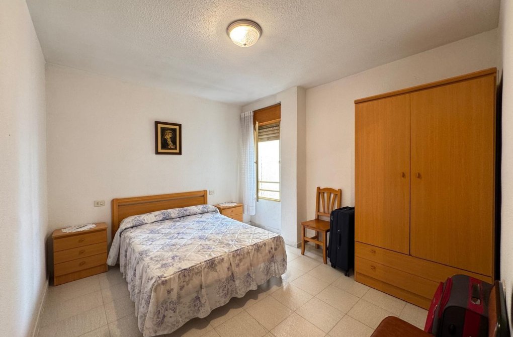Resale - Apartment - Torrevieja - Centro