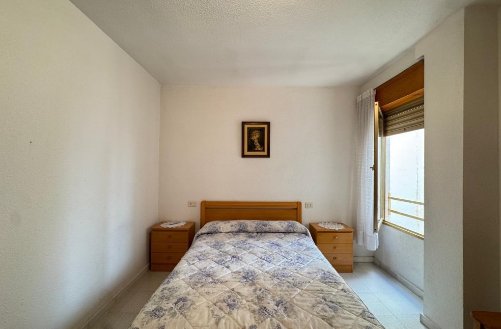 Resale - Apartment - Torrevieja - Centro