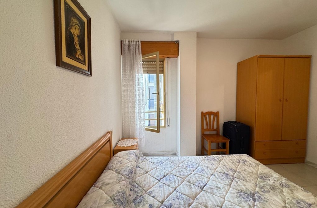 Resale - Apartment - Torrevieja - Centro