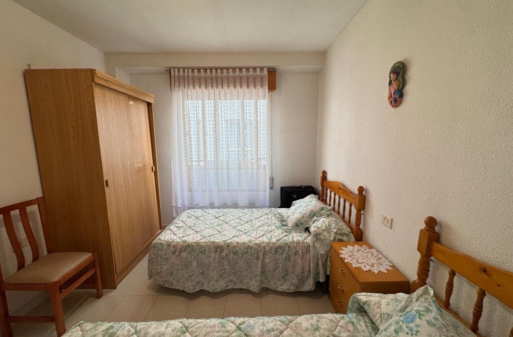 Resale - Apartment - Torrevieja - Centro