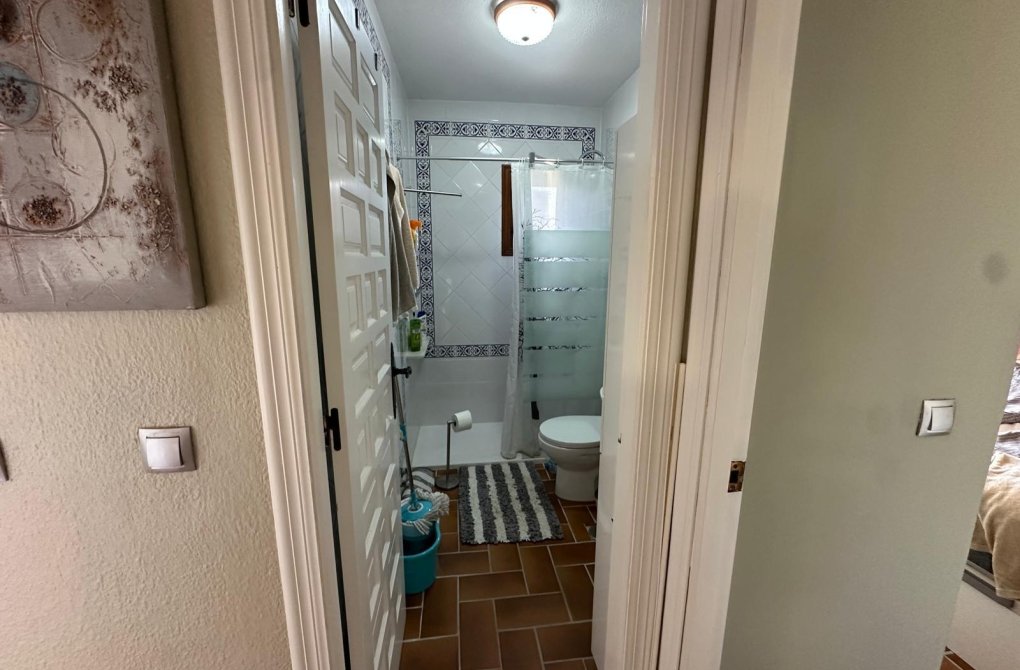 Resale - Bungalow - Torrevieja - Aguas nuevas 2