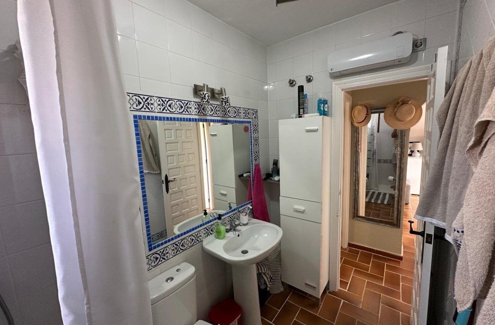 Resale - Bungalow - Torrevieja - Aguas nuevas 2