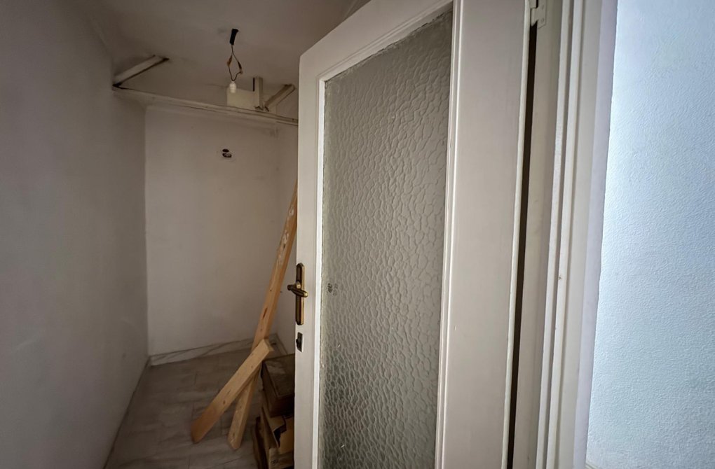 Resale - Industrial unit - Torrevieja - Centro