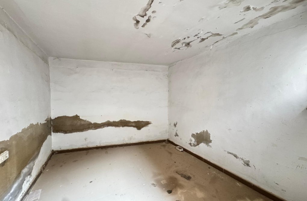 Resale - Industrial unit - Torrevieja - Centro