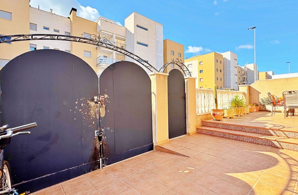 Resale - Townhouse - Orihuela Costa - Villamartin
