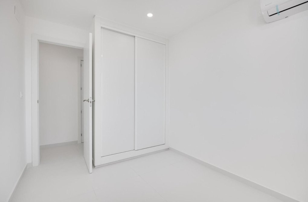 Reventa - Apartamento - Torrevieja - Playa de los Naufragos