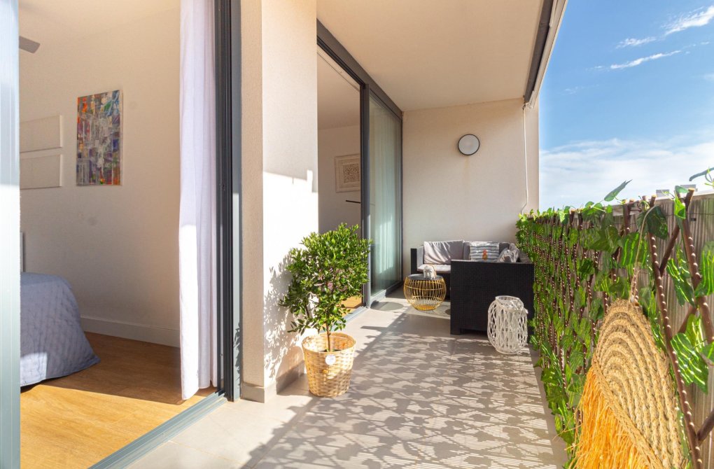 Resale - Apartment - Orihuela Costa - Los Dolses