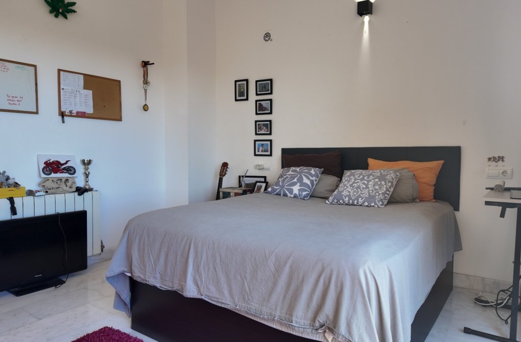 Resale - Bungalow - San Juan de Alicante - Lloixa