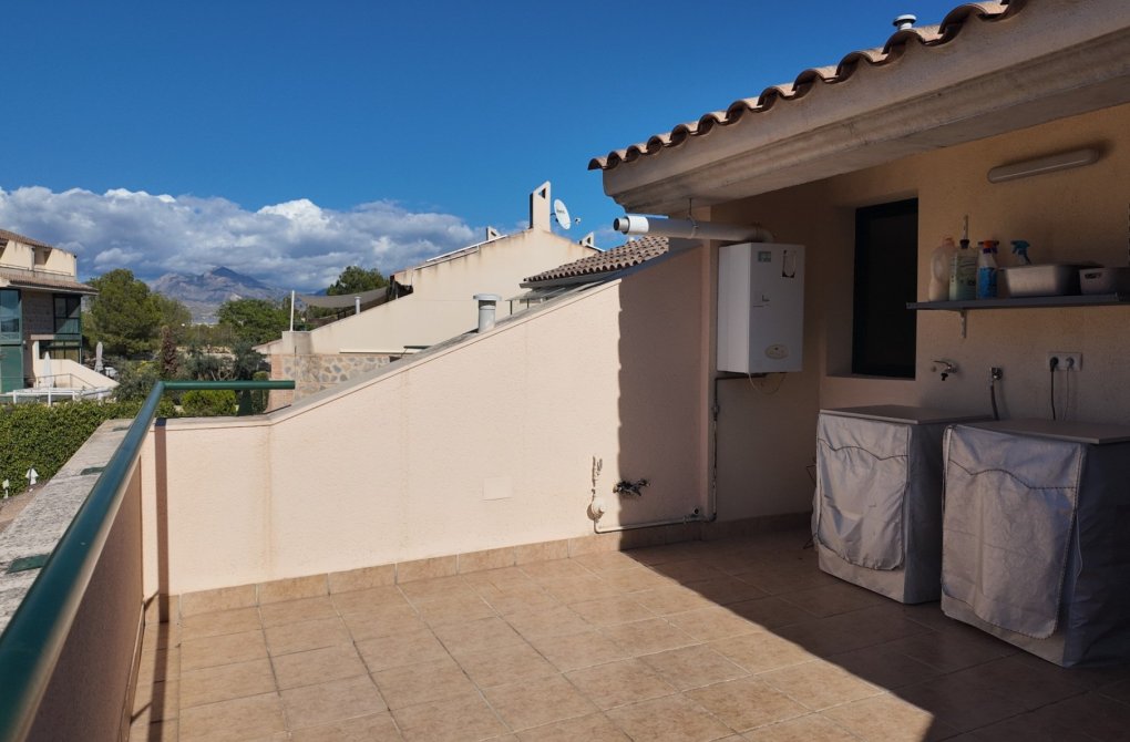 Resale - Bungalow - San Juan de Alicante - Lloixa