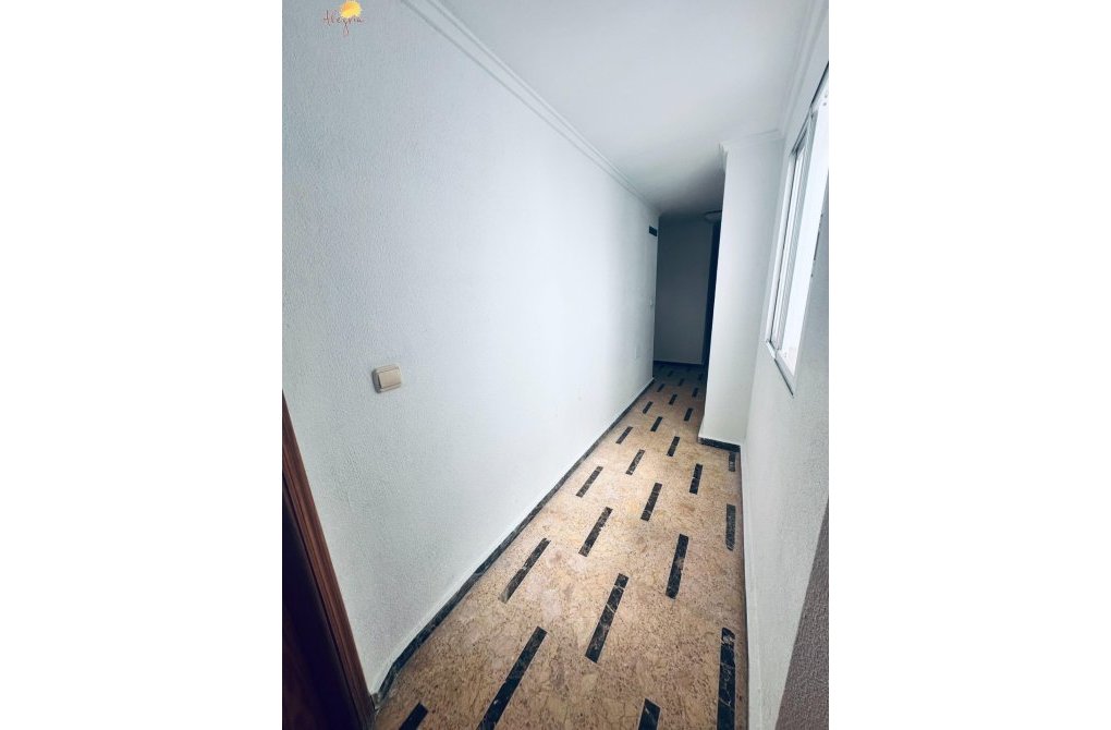 Resale - Apartment - Torrevieja - Curva del Palangre