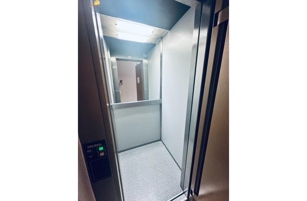 Resale - Apartment - Torrevieja - Curva del Palangre