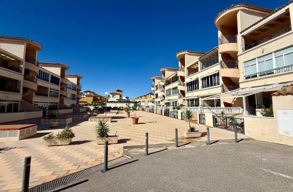 Resale - Apartment - Orihuela - Los Balcones Y los Altos