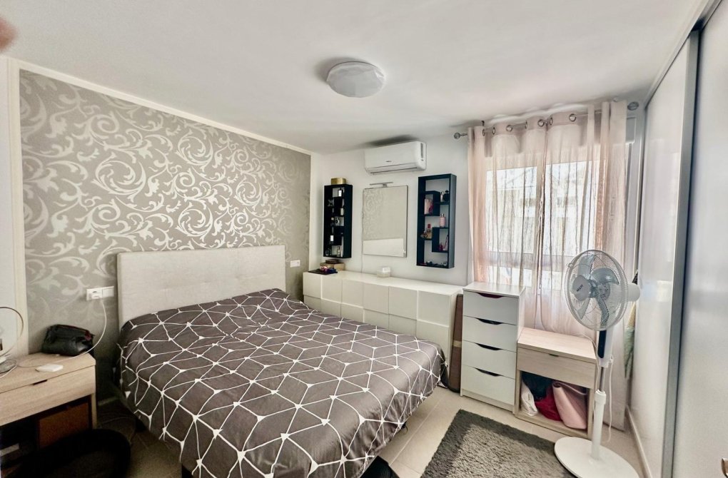 Resale - Bungalow - Torrevieja - Carrefour