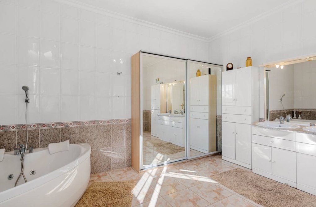 Вторичное жилье - Финка / Загородная недвижимость - Los Montesinos