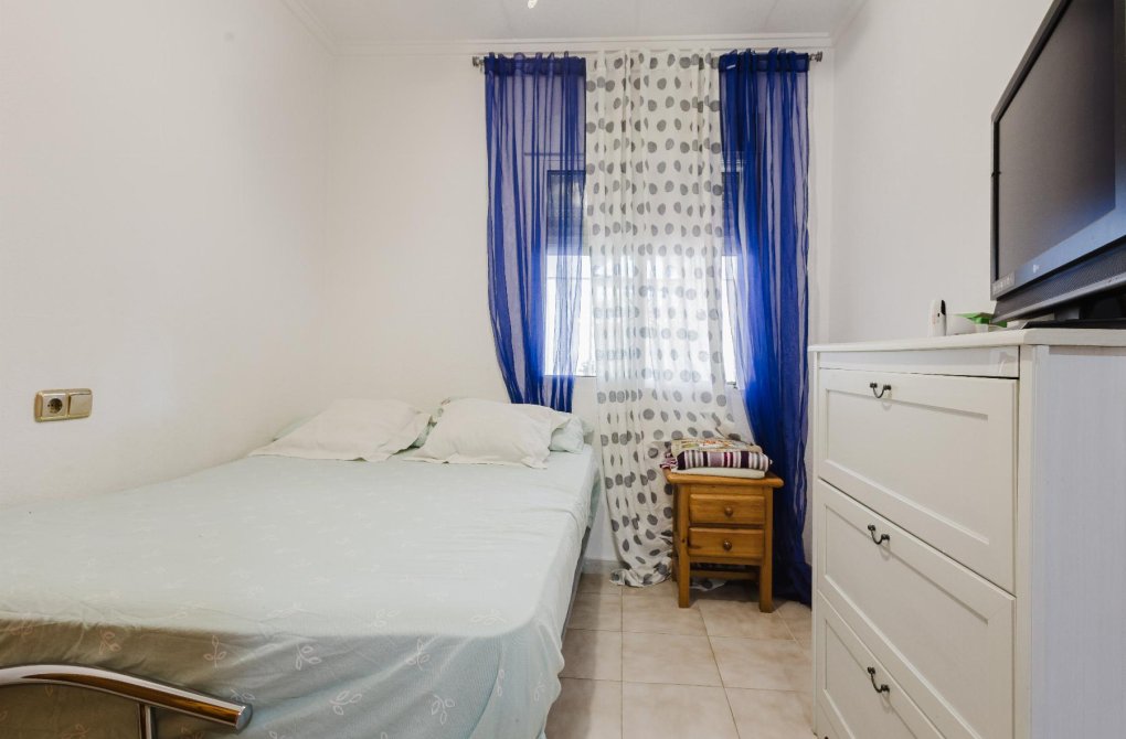 Resale - Chalet - Torrevieja - La siesta