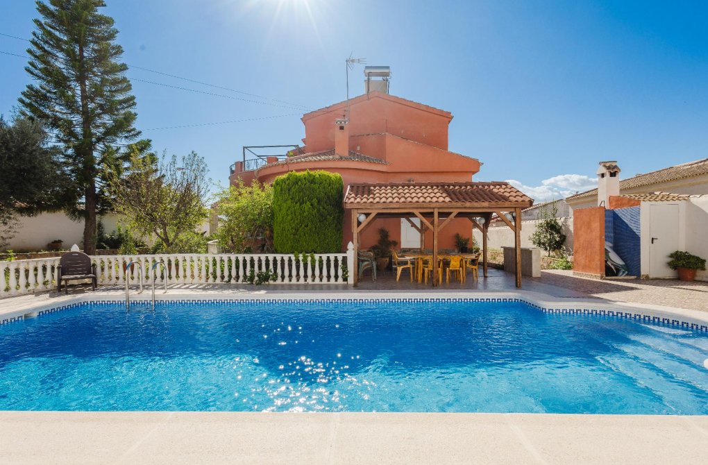 Resale - Chalet - Torrevieja - La siesta