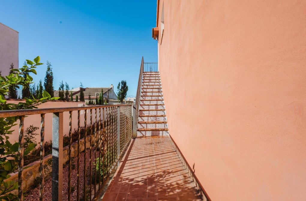 Resale - Chalet - Torrevieja - La siesta