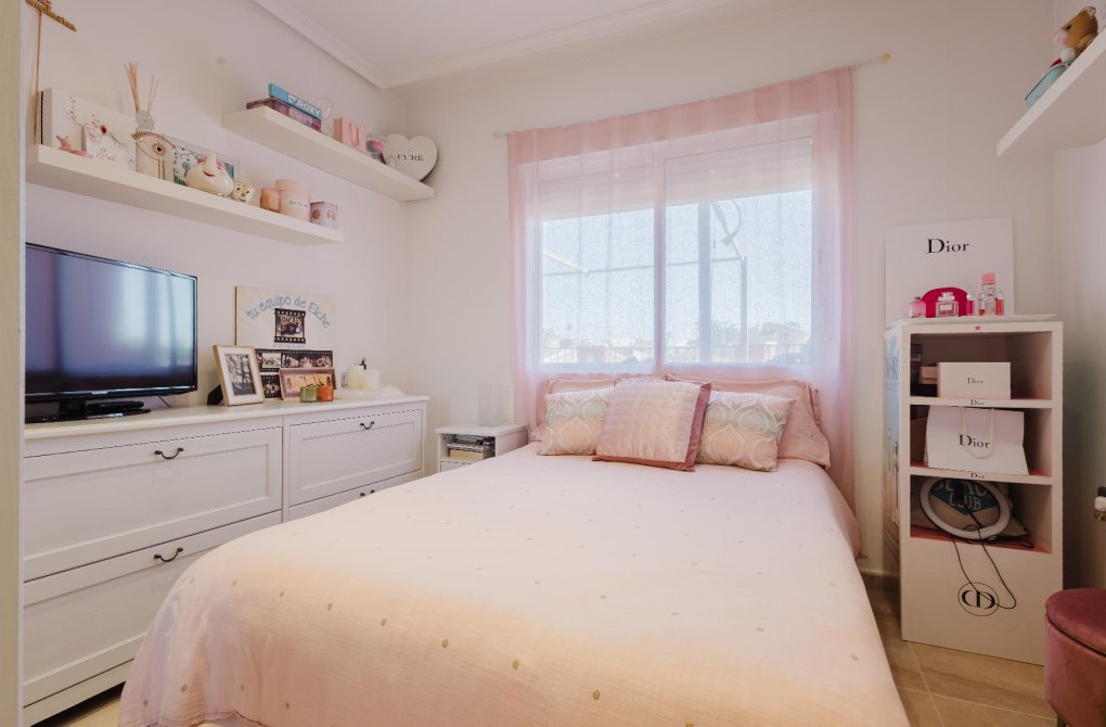 Resale - Chalet - Torrevieja - La siesta