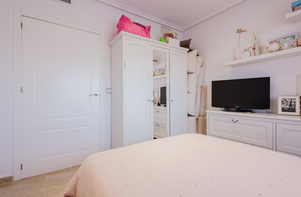 Resale - Chalet - Torrevieja - La siesta