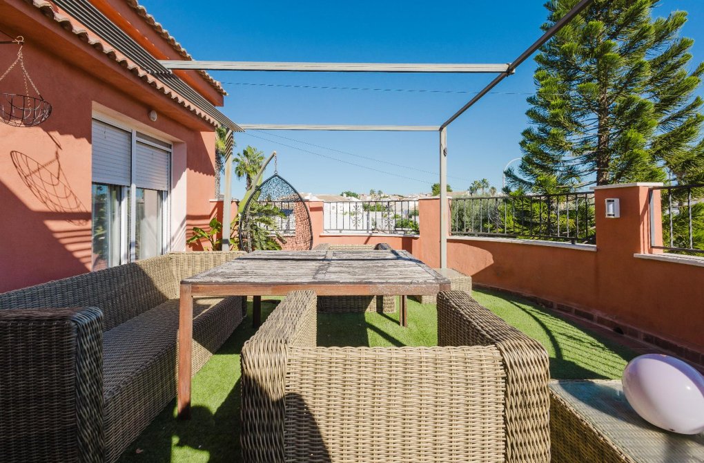 Resale - Chalet - Torrevieja - La siesta
