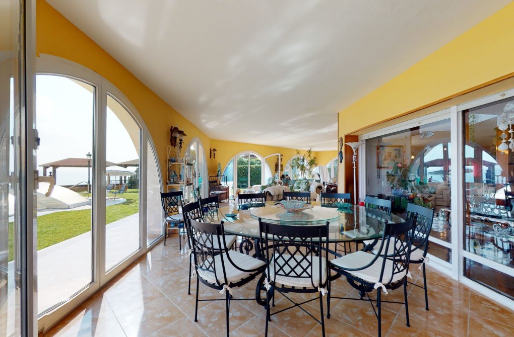 Вторичное жилье - Casa или Chalet Independiente - Orihuela Costa