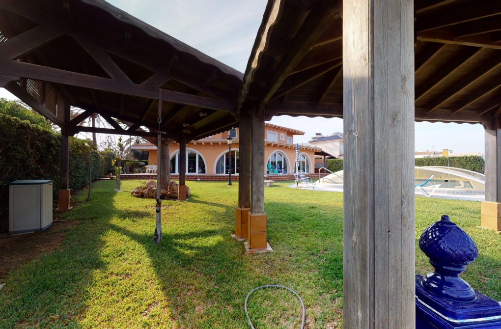 Вторичное жилье - Casa или Chalet Independiente - Orihuela Costa