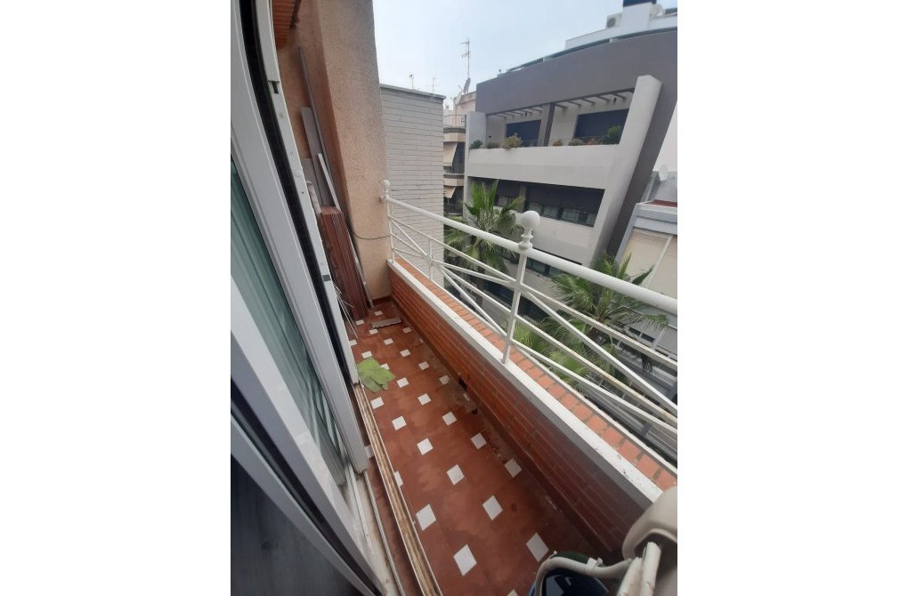 Вторичное жилье - Апартаменты - Torrevieja - torrevieja