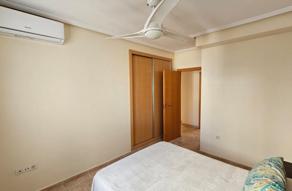 Resale - Apartment - Torrevieja - torrevieja