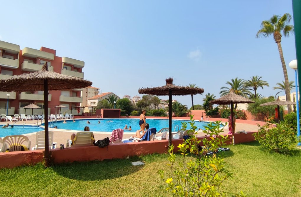 Resale - Apartamento - La Manga