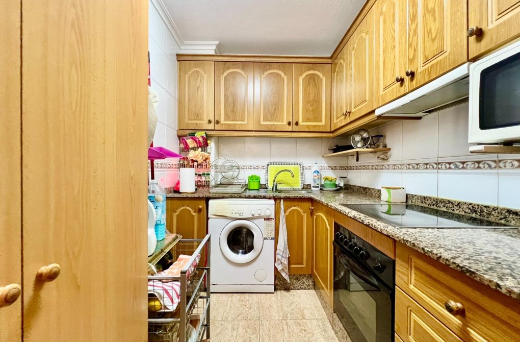 Resale - Apartment - Torrevieja - Habaneras