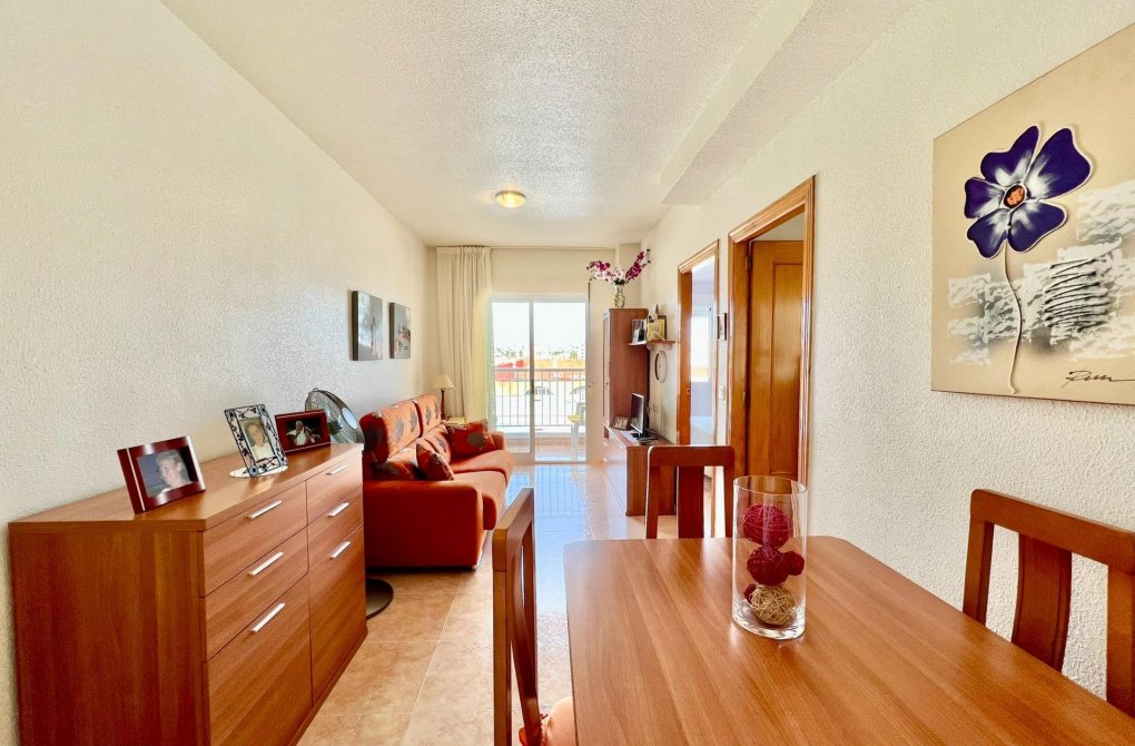 Resale - Apartment - Torrevieja - Playa del cura
