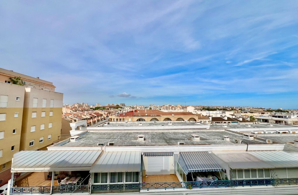Resale - Apartment - Torrevieja - Playa del cura