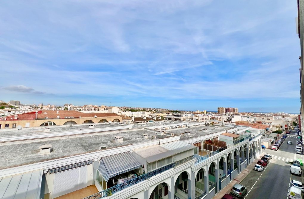 Resale - Apartment - Torrevieja - Playa del cura
