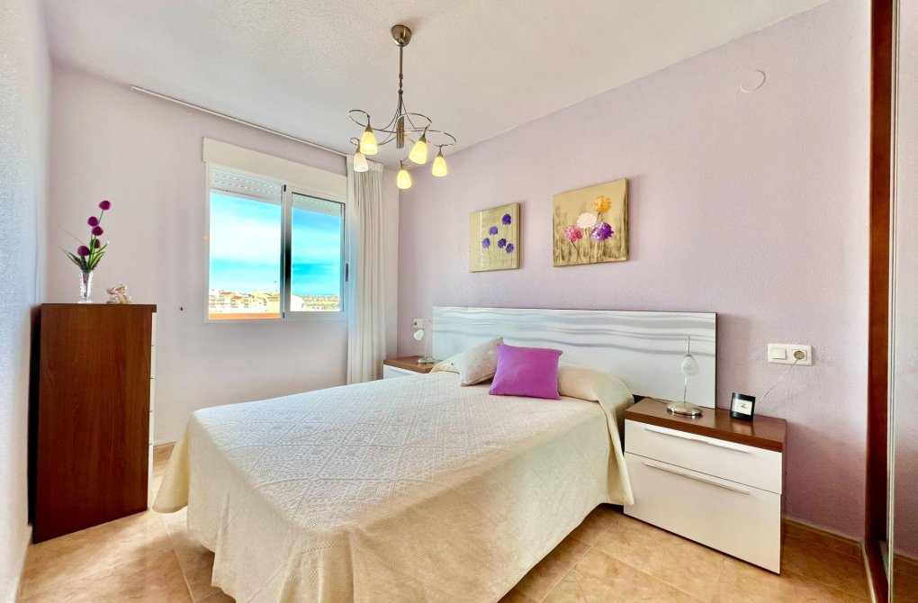 Resale - Apartment - Torrevieja - Playa del cura