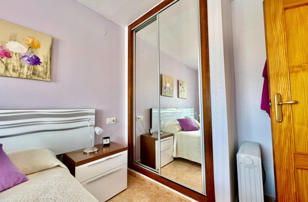 Resale - Apartment - Torrevieja - Playa del cura