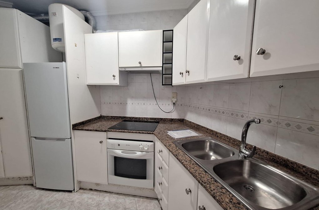  - Apartament - Torrevieja - Centro