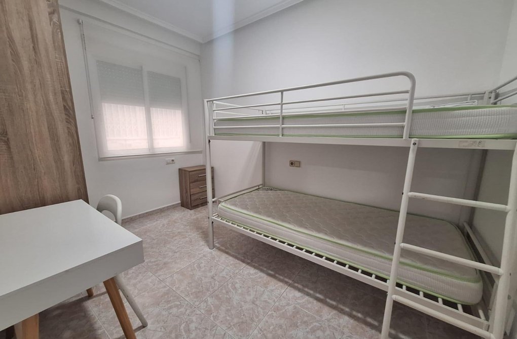  - Apartament - Torrevieja - Centro