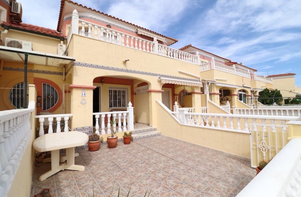 Resale - semi-detached house - Orihuela Costa - La Zenia