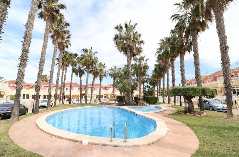 Resale - semi-detached house - Orihuela Costa - La Zenia