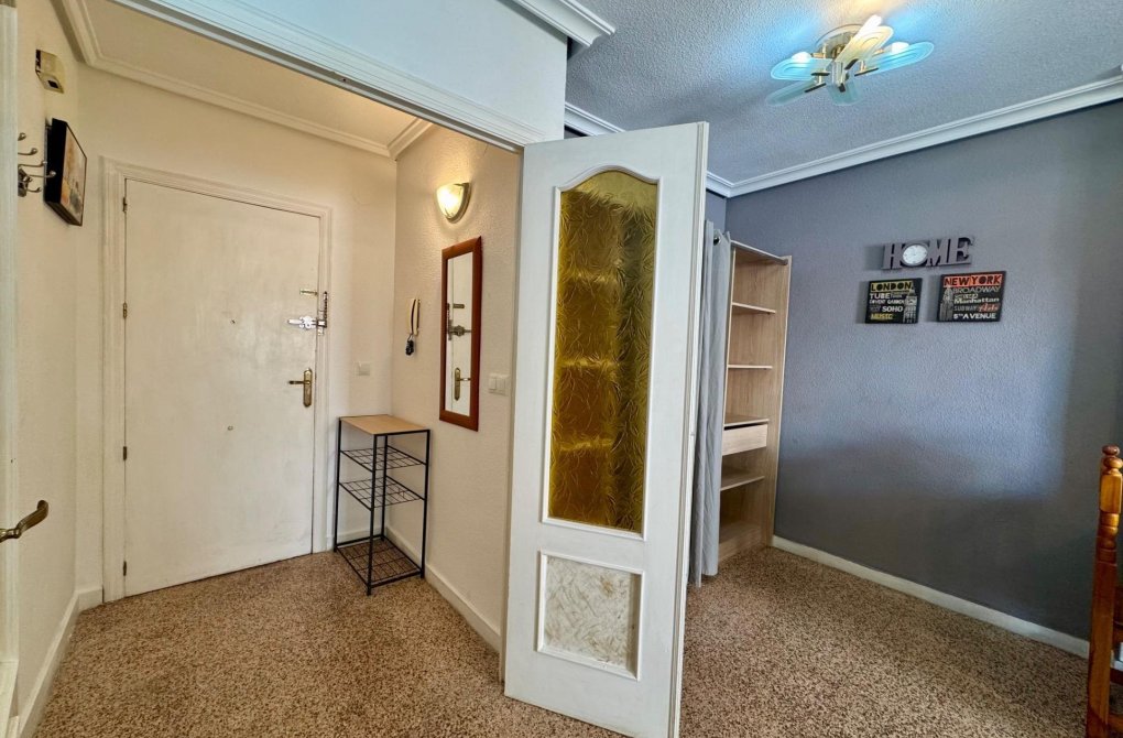 Resale - Apartment - Torrevieja - Curva del Palangre