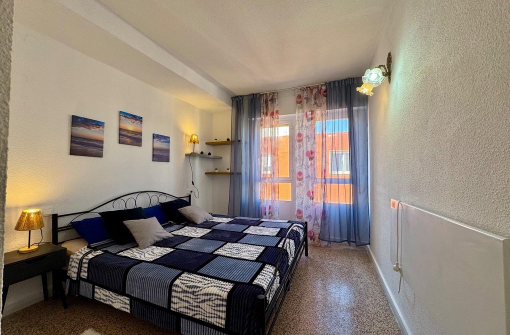 Resale - Apartment - Torrevieja - Curva del Palangre