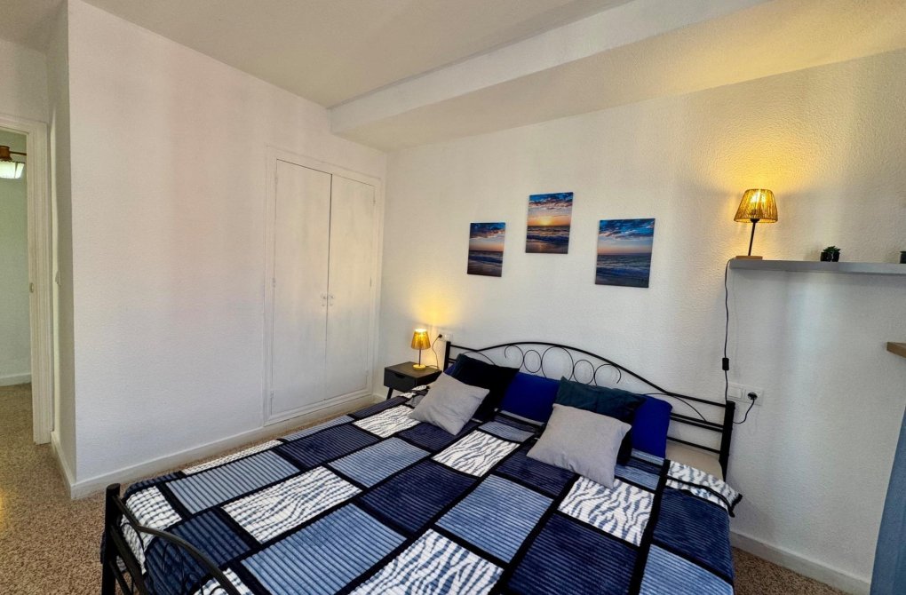 Resale - Apartment - Torrevieja - Curva del Palangre