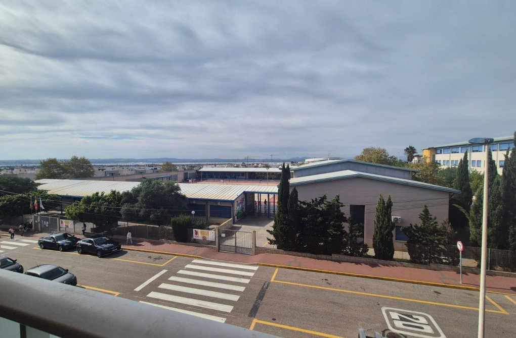 Resale - Apartment - Torrevieja - Sector 25