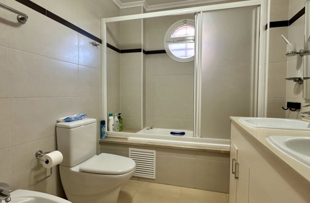 Resale - Apartment - Mil Palmeras