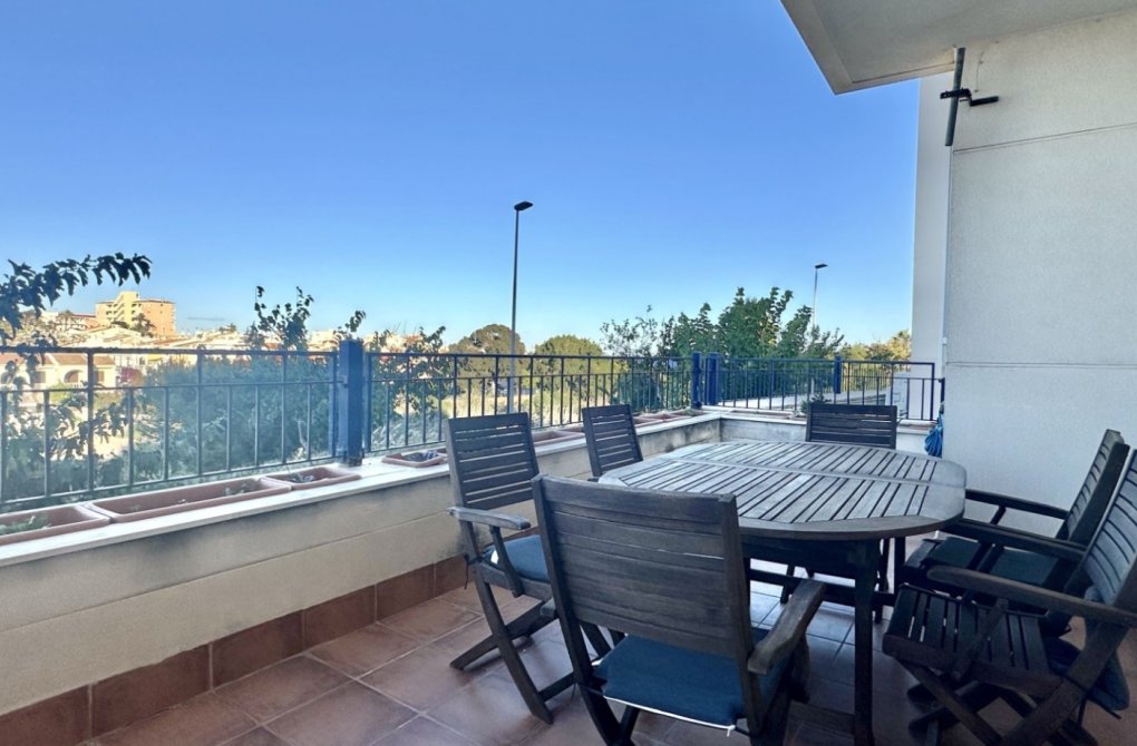 Resale - Apartment - Mil Palmeras