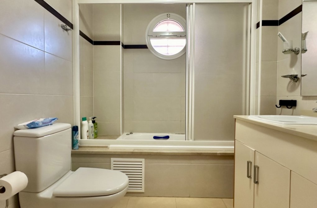 Resale - Apartment - Mil Palmeras