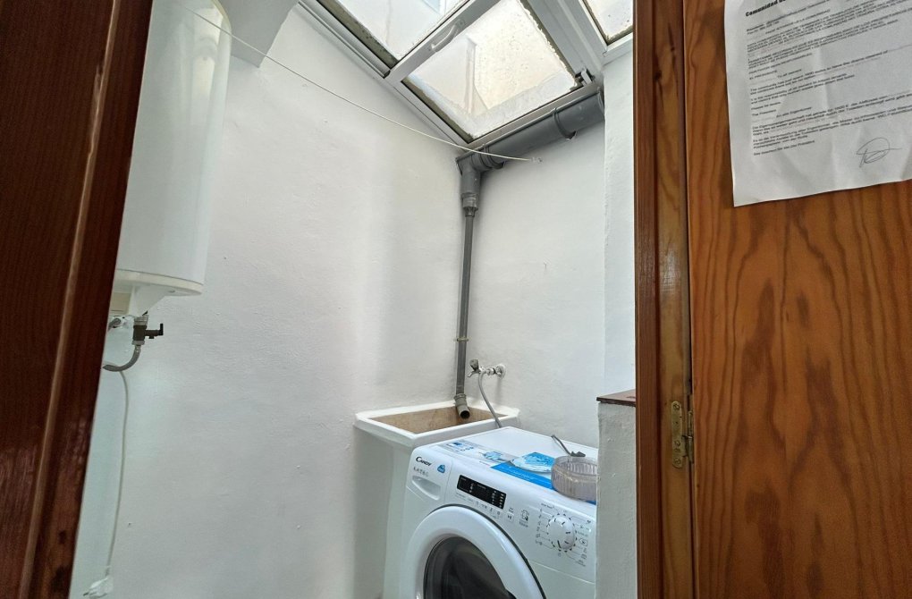 Resale - Bungalow - Torrevieja - La Siesta - El Salado - Torreta