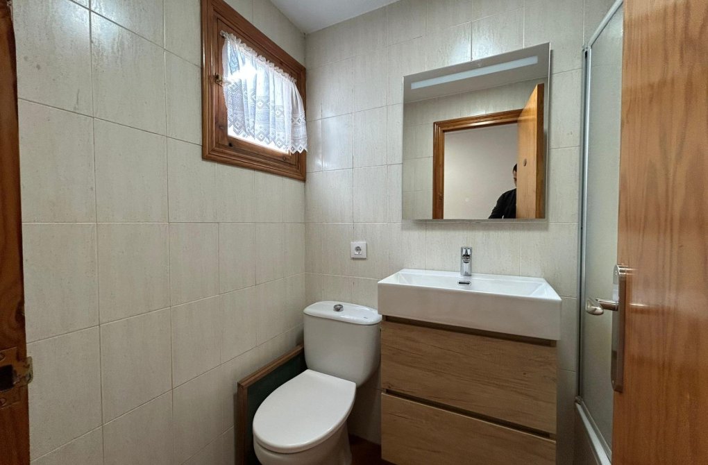 Resale - Bungalow - Torrevieja - La Siesta - El Salado - Torreta